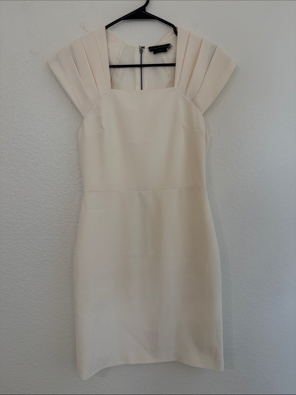 Alice + Olivia Kiro Pleated Shoulder Dress in Ivory - Picture 2 of 8